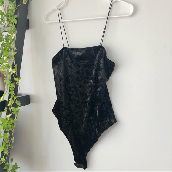 5/$20 Black velvet bodysuit, size Small - Picture 3 of 10